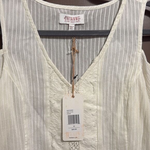 Shyanne Womens Delicate Cream Blouse with Lace Trim - Picture 5 of 5